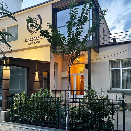 卡赞勒克 达姆雅诺夫旅馆酒店 外观 照片